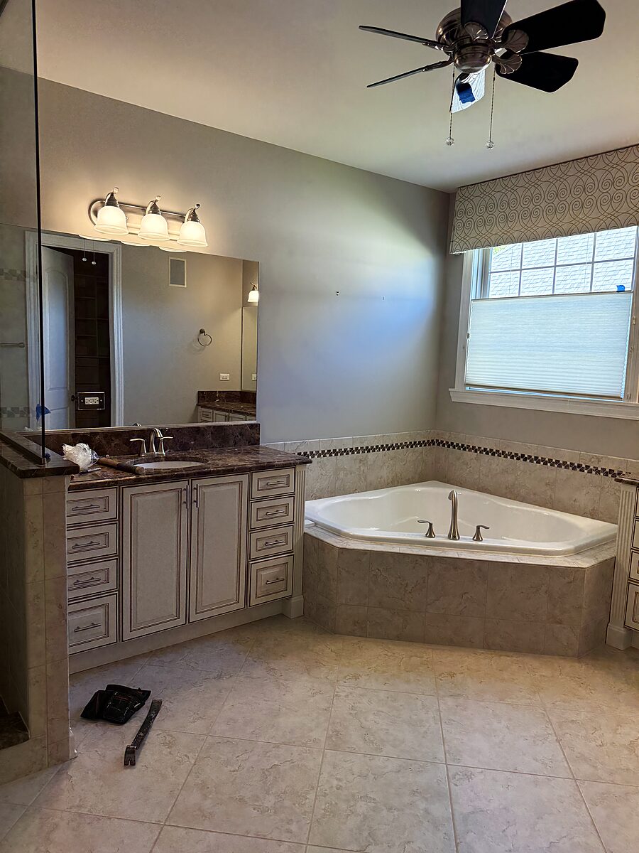Custom Bathroom Renovations in Chicago, IL: Before