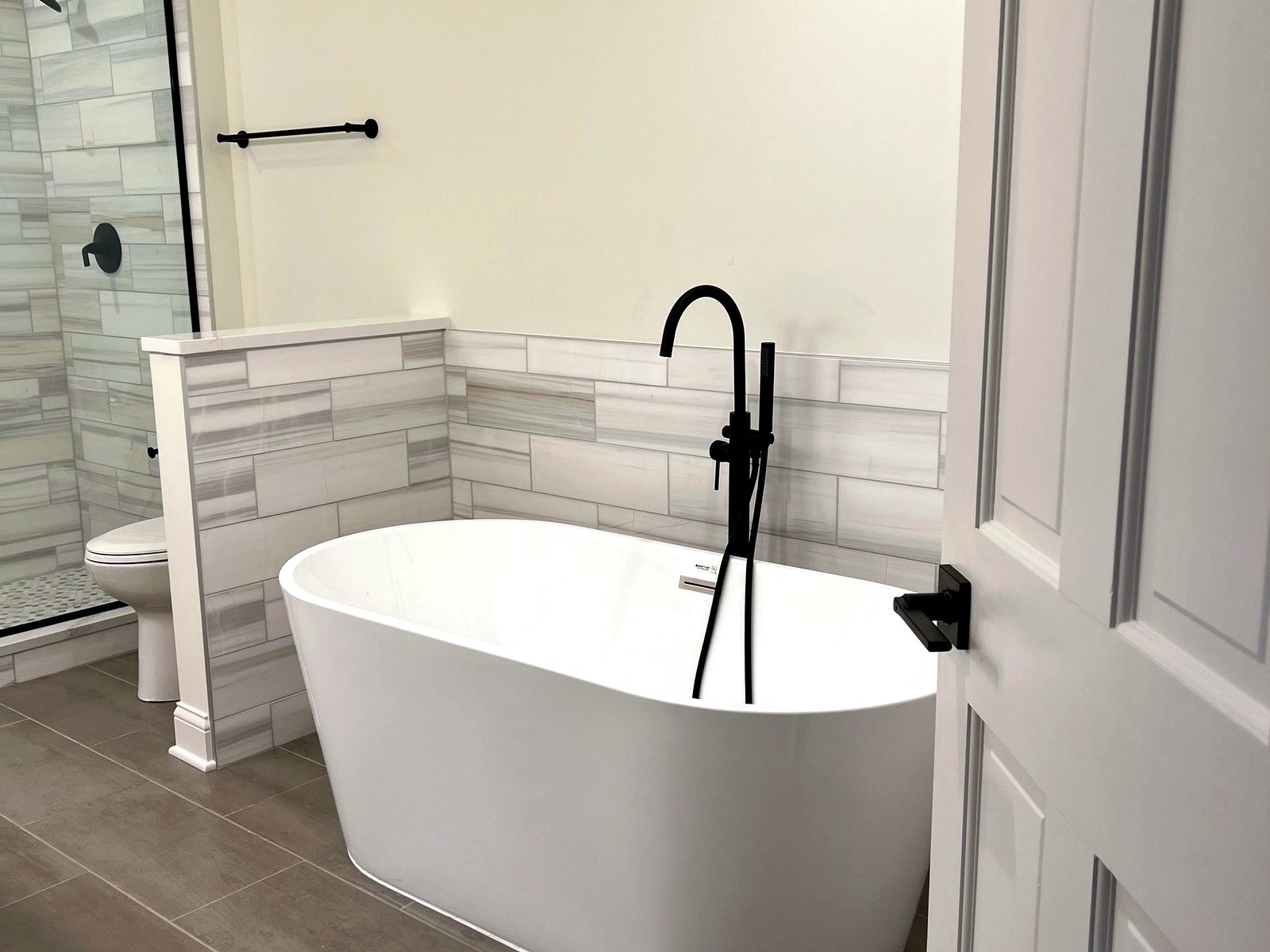 Custom Bathroom Renovations in Chicago, IL 09