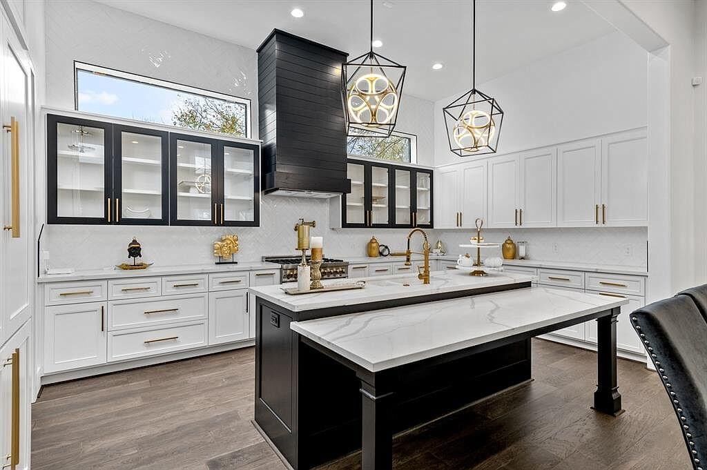 Kitchen Remodeling Contractors in Chicago, IL 02