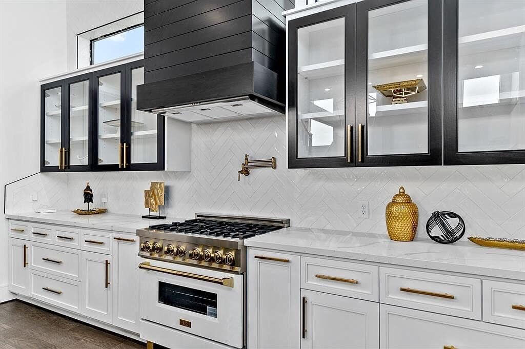Kitchen Remodeling Contractors in Chicago, IL 09